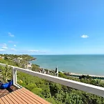 Langland Sea View Apartment